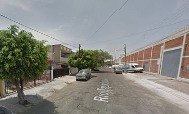 Oportunidad de Remate Bancario en Calle Río Tapachula, Colonia Lomas de San Pedro, Municipio Guadalajara, Estado de Jalisco-Casa Adjudicada