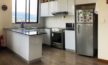 Venta de departamento en conjunto, Tumbaco