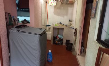 Vendo amplia casa de 2 piso 6 alcobas, quinta granada