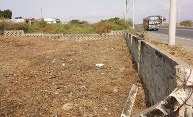 Venta de terreno de 1.000m2 en Punta Barandua