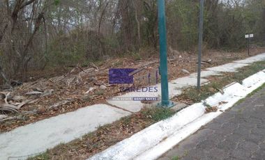 Venta terreno 605 m2 Residencial Campo de Golf calandrias T527