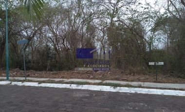 Venta terreno 605 m2 Residencial Campo de Golf calandrias T527