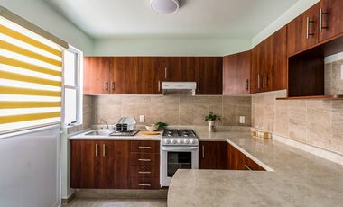 Casa con alberca con 3 recamaras al sur de Cuernavaca