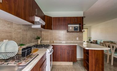 Casa con alberca con 3 recamaras al sur de Cuernavaca