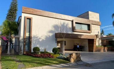 SE VENDE CASA EN SANTA ANITA CLUB DE GOLF