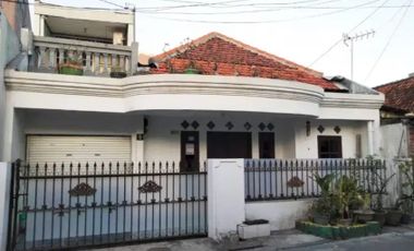 Dijual Rumah siap huni Jl. Pucangan Kelurahan Kertajaya Kecamatan Gubeng Surabaya LT 127 m2