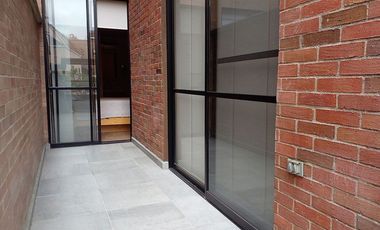 PR17723 Aparestudio en arriendo en el sector Loma del Escobero