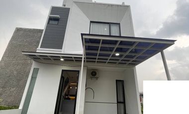 Rumah Tarum Cirendeu, Baru 3 LANTAI Murah, Ciputat Timur, Tangsel Kota Tangerang Selatan Jual Dijual