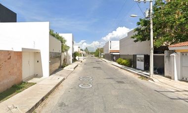 Gran Remate, Casa en Col. Montebello, Mérida, Yuc.