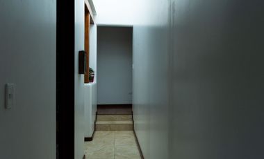 Lujosa Casa de 4 Dormitorios con Amplia Area Verde en Exclusiva Urbanización El Álamo