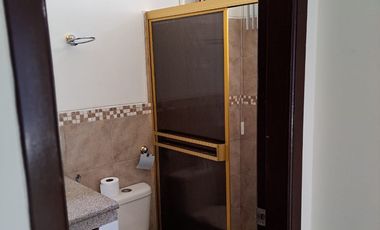 Via la Costa, Renta de Linda Casa de 4 dormitorios sin muebles