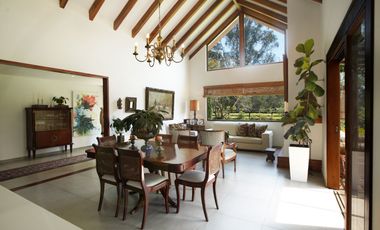 FINCA EN VENTA  LOS PINOS POLO CLUB MOSQUERA