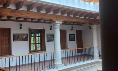 CASA DE LUJO DE 3 RECAMARAS EN FRACCIONAMIENTO DE PATZCUARO MICHOACAN