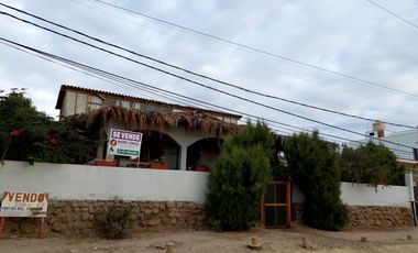 Zona HOTELERA - Casa de Playa con Vista Panorámica al Mar.