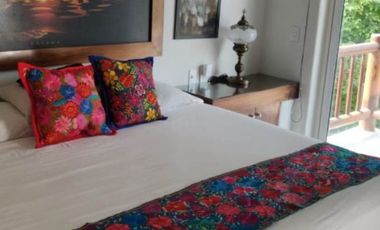 R306 Residencia nueva en Venta 5 recámaras  Ixtapa Campo de Golf