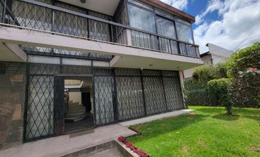 Alquiler de Casa comercial de 516 Metros en el sector Batan bajo, Quito norte