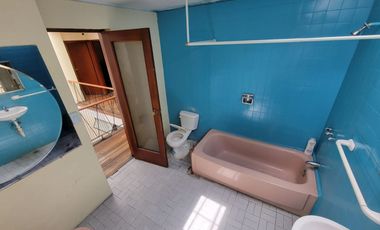 Alquiler de Casa comercial de 516 Metros en el sector Batan bajo, Quito norte