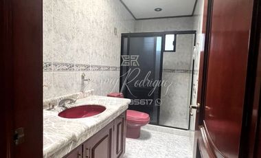 CASA EN VENTA, PRIMERA SECCIÓN DE BALCONES DEL CAMPESTRE, LEÓN, GTO; SUPER PRECIO DE OPORTUNIDAD.