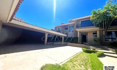 CASA EN VENTA, PRIMERA SECCIÓN DE BALCONES DEL CAMPESTRE, LEÓN, GTO; SUPER PRECIO DE OPORTUNIDAD.