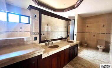 CASA EN VENTA, PRIMERA SECCIÓN DE BALCONES DEL CAMPESTRE, LEÓN, GTO; SUPER PRECIO DE OPORTUNIDAD.