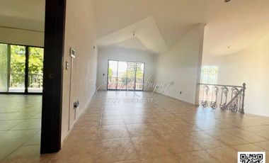CASA EN VENTA, PRIMERA SECCIÓN DE BALCONES DEL CAMPESTRE, LEÓN, GTO; SUPER PRECIO DE OPORTUNIDAD.
