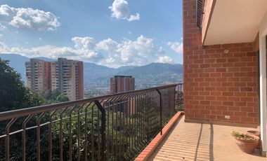 PR17256 Arriendo de apartamento en Loma del Escobero