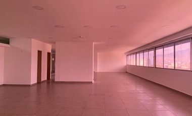 F65EF Oficina en arriendo en el sector San Diego