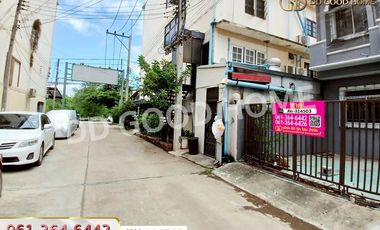AW-914503 Townhouse, Ban Phakakaew, Pattanakarn Rd., Kanchanaburi, near Kanchanaburi Night Market