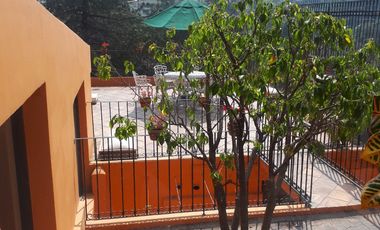 SE VENDE PRECIOSA CASA EN LA COL. LA HERRADURA, CON MUCHO SOL Y PRECIOSAS VISTAS NEGOCIABLE  VISTA, PLAZA FRESCO LA HERRADURA ESPACIOS MUY  AMPLIOS