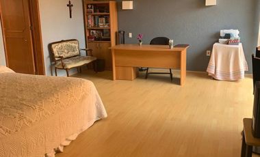 SE VENDE PRECIOSA CASA EN LA COL. LA HERRADURA, CON MUCHO SOL Y PRECIOSAS VISTAS NEGOCIABLE  VISTA, PLAZA FRESCO LA HERRADURA ESPACIOS MUY  AMPLIOS