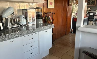 SE VENDE PRECIOSA CASA EN LA COL. LA HERRADURA, CON MUCHO SOL Y PRECIOSAS VISTAS NEGOCIABLE  VISTA, PLAZA FRESCO LA HERRADURA ESPACIOS MUY  AMPLIOS