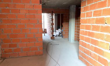 4 Ambientes con 170m² totales, 97 m² cubiertos mas balcón y terraza propia de 67m². Frente Cochera Bonificada! Corazón de Villa Urquiza