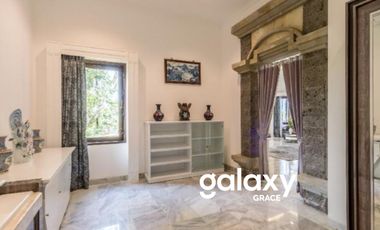 DIJUAL VILLA TAMAN SARI NUSA DUA BADUNG, BALI