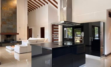 PR21234 Casa Amoblada en venta en el sector Guarne