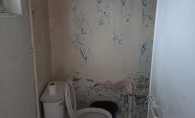 CASA CON 6 DEPARTAMENTOS INDEPENDIENTES, 1 EN OBRA NEGRA CON 90% DE AVANCE EN LA OBRA.