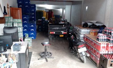 VENDO PROPIEDAD DE TRES PISOS EN CISNEROS ANTIOQUIA.