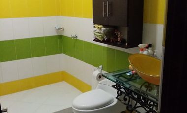 VENDO PROPIEDAD DE TRES PISOS EN CISNEROS ANTIOQUIA.