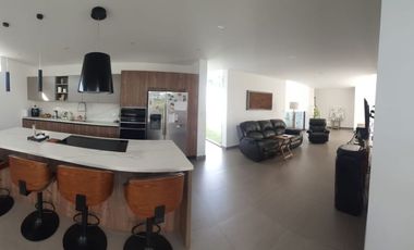 HERMOSA CASA DE VENTA EN TUMBACO HILACRIL!! UNA PLANTA!!