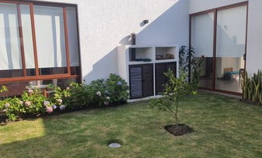 HERMOSA CASA DE VENTA EN TUMBACO HILACRIL!! UNA PLANTA!!