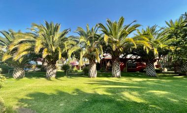 Se vende amplia casa frente a Av. España, con exclusivo terreno de 3.000m2