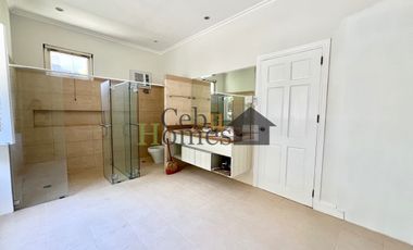 4 Bedroom House with Pool in Maria Luisa for Rent