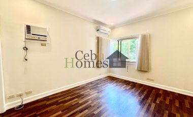 4 Bedroom House with Pool in Maria Luisa for Rent