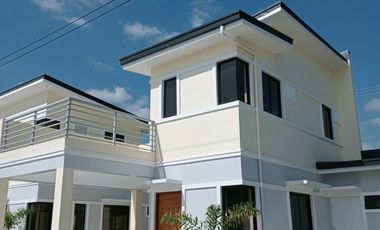 2 Bedroom House and Lot for sale in Subdivision in Floridablanca, Pamapnga