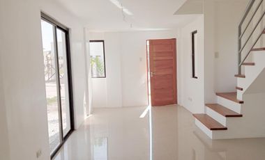 2 Bedroom House and Lot for sale in Subdivision in Floridablanca, Pamapnga