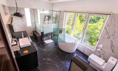 Multilevel 5 Bedroom House and Lot for Sale in Maria Luisa Estate Park