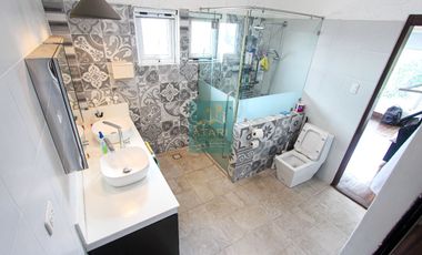 Multilevel 5 Bedroom House and Lot for Sale in Maria Luisa Estate Park