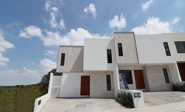 Casa Nueva en Venta en Cañadas del bosque Morelia