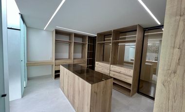 CASA CAMPESTRE EN ENVIGADO-LOMA DEL ESMERALDAL