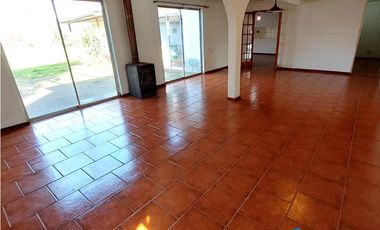 CASA CALLE HUMBERTO SILVA ESQ ALCIDES O'KUINGHTTONS - SAN CLEMENTE