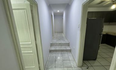 En Aqluiler departamento de 3 dormitorios amoblado en kennedy